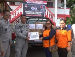 Bakamla RI Salurkan Bantuan untuk Korban Bencana Amurang