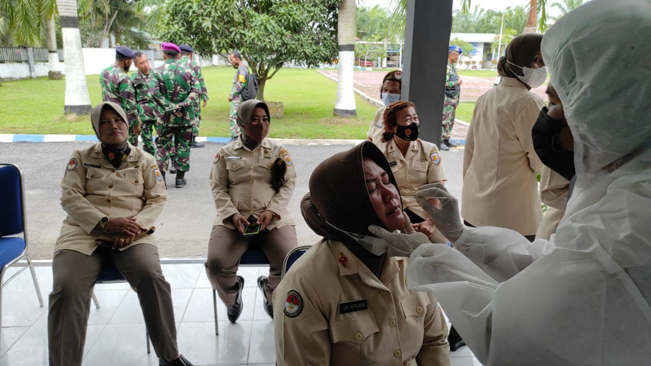 Prajurit Lanal TBA Swab Antigen Pasca Lebaran sebagai Waspada Covid-19