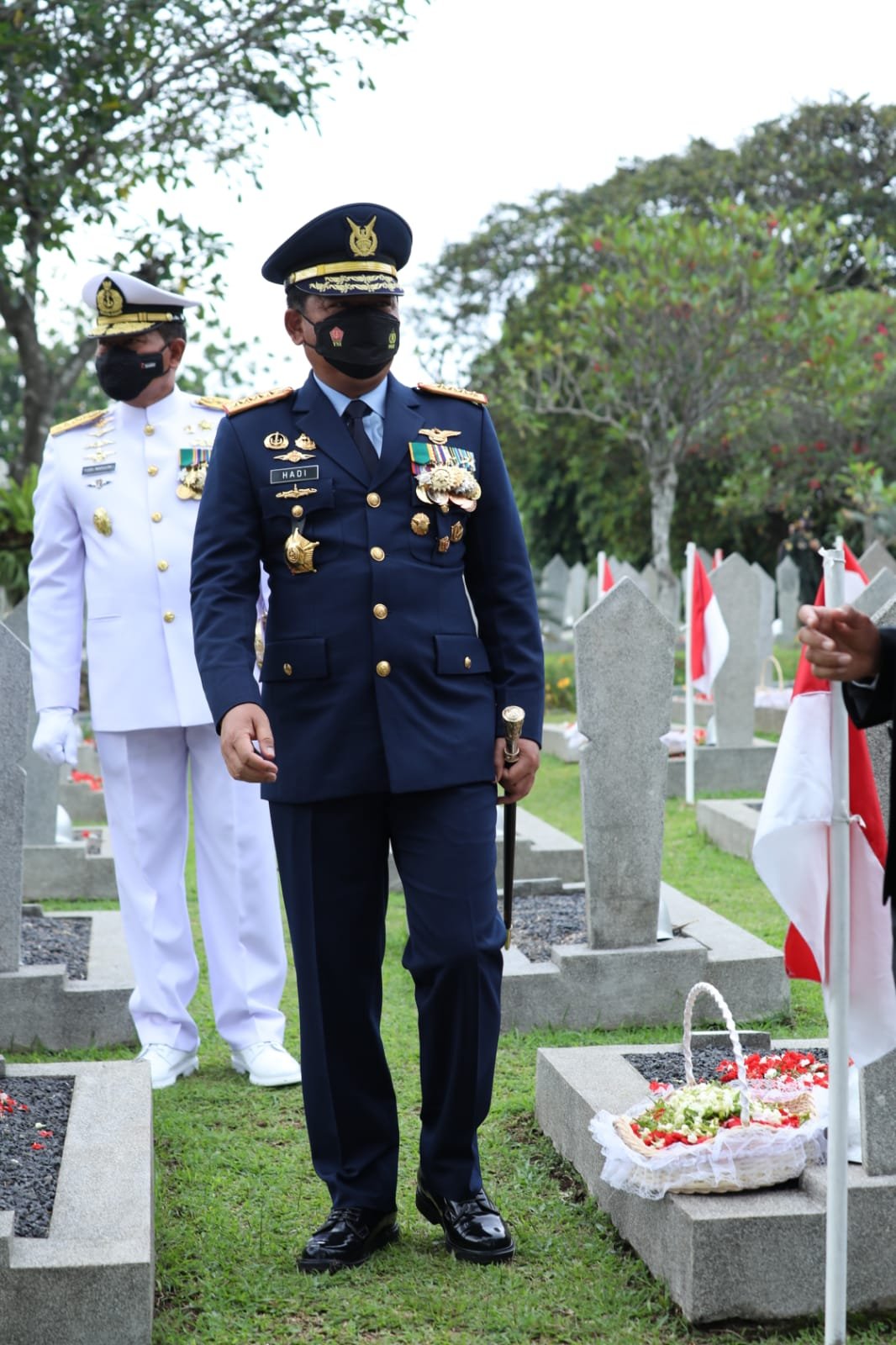 Panglima TNI dampingi Presiden di upacara Hari Pahlawan TMPNU Kalibata