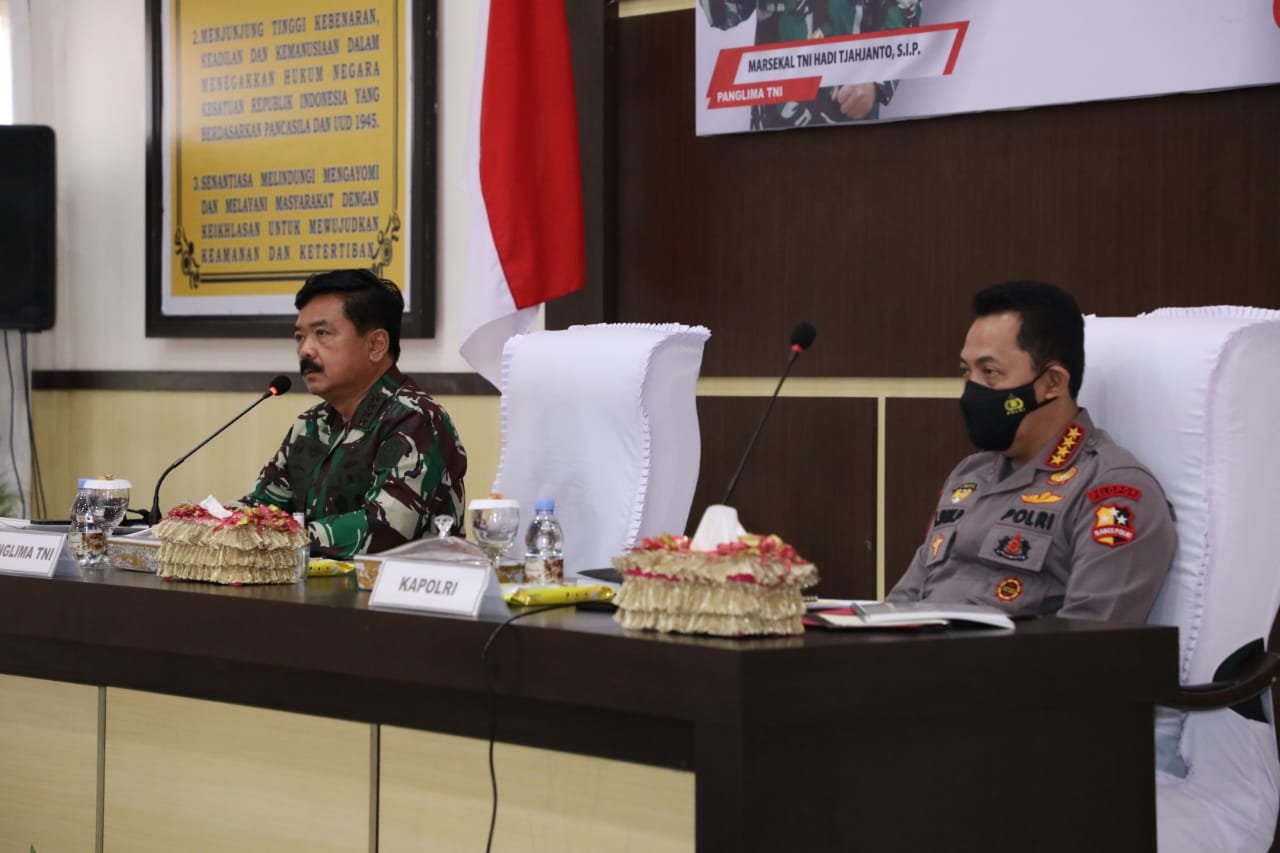Panglima TNI dan Kapolri Beri Pengarahan ke Prajurit di Sulawesi Tengah