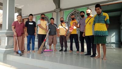 Polsek Baros Jadikan Jumat Bersih Sebagai Kegiatan Rutin