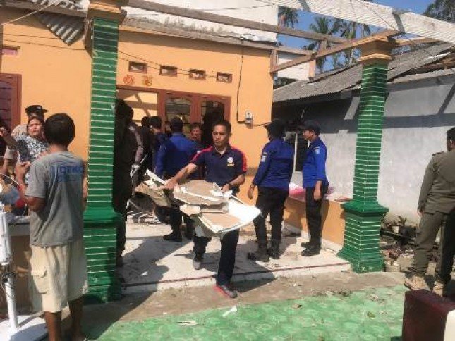 Bakamla RI Bangun Rumah Korban Puting Beliung untuk Warga Babel