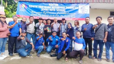 DPP KWRI Serahkan SK Kepengurusan ke KWRI Kota Serang