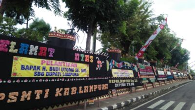 Budi Utomo Dilantik Jadi Bupati Lampura, Rumah Dinas Dipadati Karangan Bunga