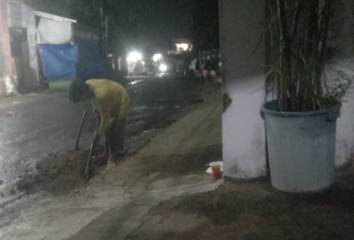 Aspal Baru Dibongkar Tengah Malam, Pemkot Serang Gagal Kendali Proyek Infrastruktur