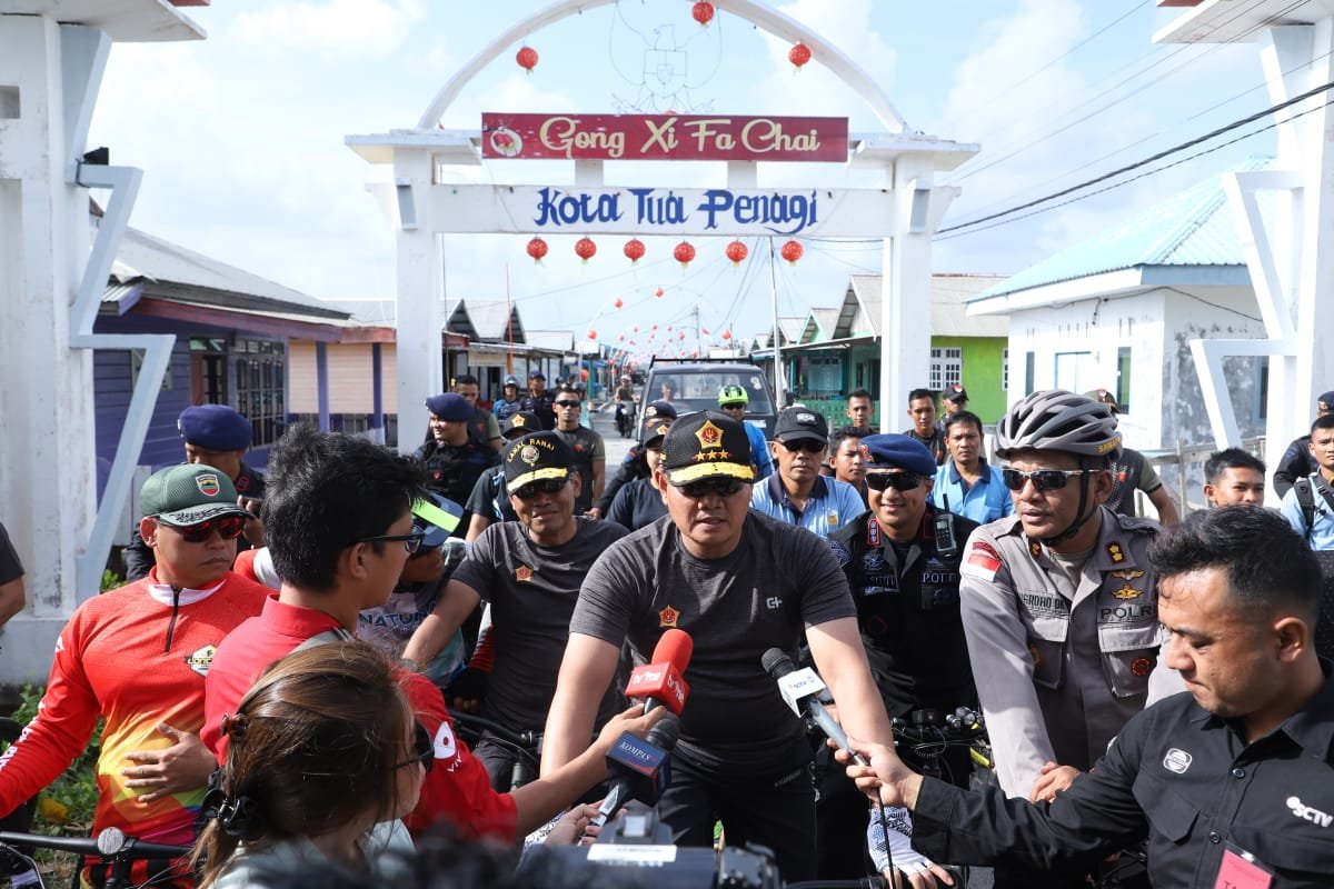 Pangkogabwilhan I Gowes Bareng Ratusan TNI-Polri di Natuna