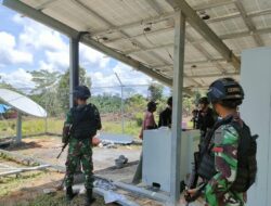 Satgas Yonif 143/TWEJ Bawa Internet ke Kampung Terpencil Papua