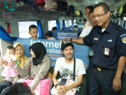 Pendapat Bule Jerman soal Kereta Api Indonesia