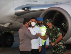 Pangkogabwilhan I Sambut Kedatangan Kapolri di Bandara Tanjungpinang