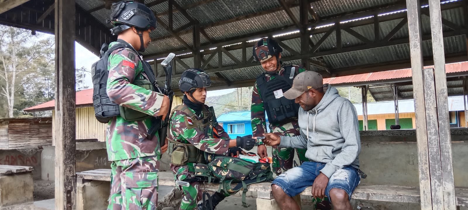 Satgas Kodim Yalimo Yonif RK 751/VJS Intensifkan Anjangsana dan Layanan Kesehatan