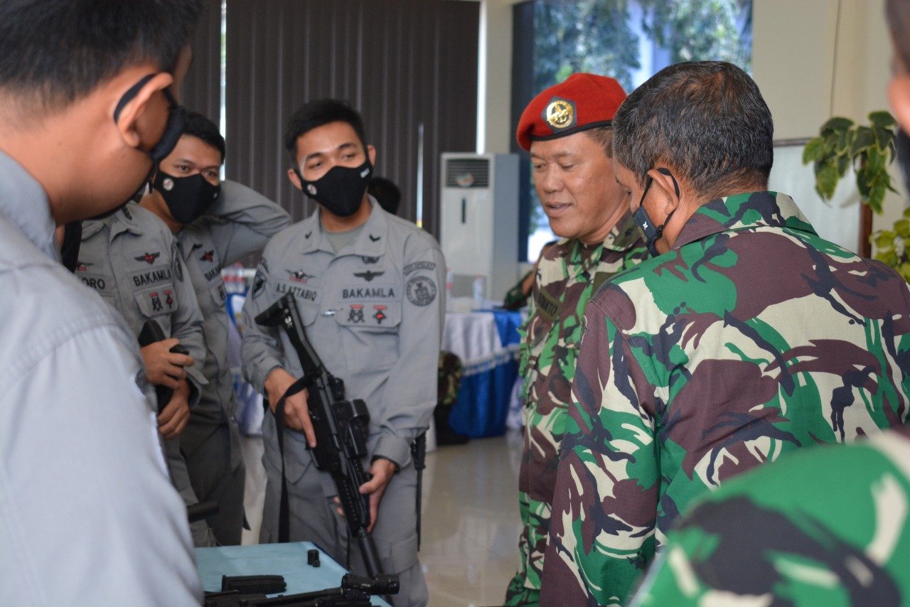 Bakamla RI Tingkatkan Kualitas SRT dengan Latihan Manuver RHIB dan VBSS