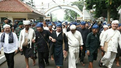 PJ Gubernur Banten Terima Kunjungan Masyarakat Baduy dalam Perjalanan Spiritual Tahunan