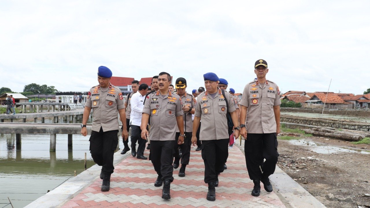 Kabaharkam Polri Cek Kesiapan Lokasi Penanaman Mangrove