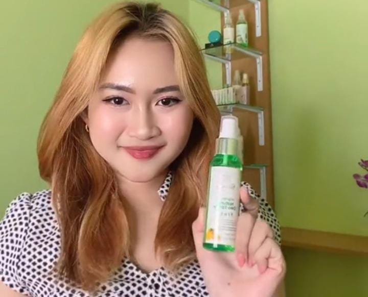 Niken Mahasiswi UNIBA Banten Dukung Claresta Cosmetics sebagai Brand Ambassador