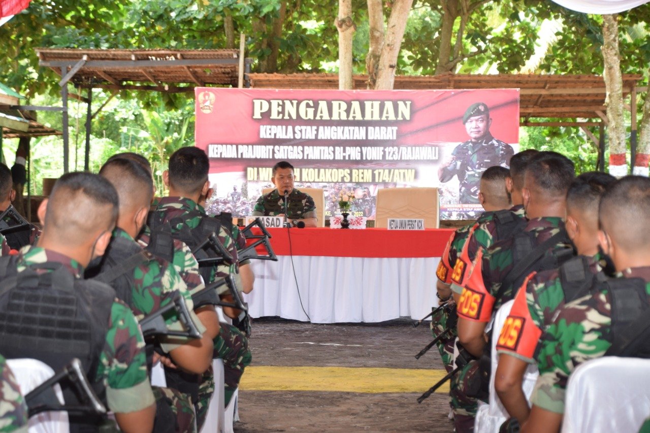 Danrem 174 Merauke dan Pangdam Cenderawasih Dampingi Kasad Kunjungi Pos Satgas di Sota
