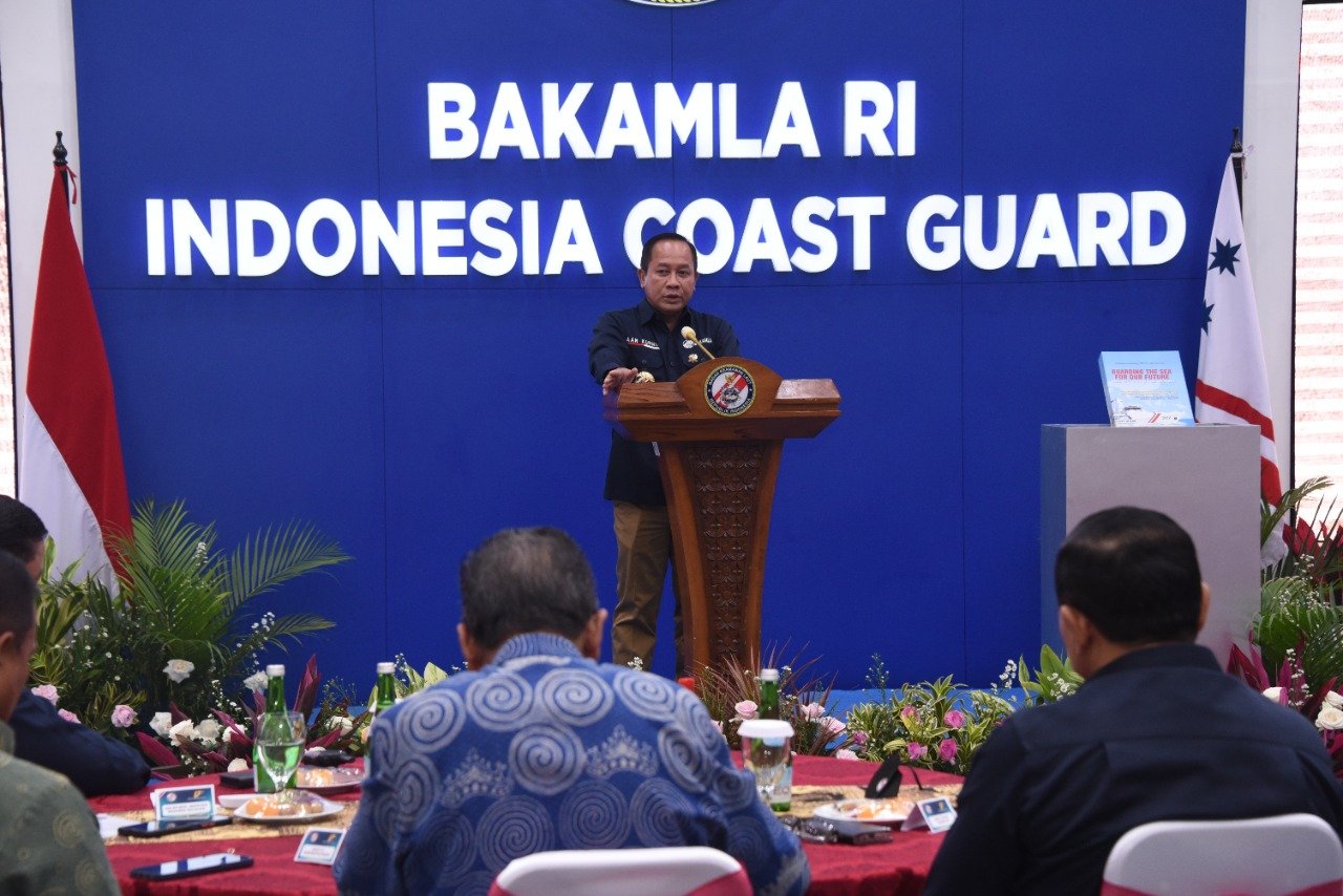 Kepala Bakamla Luncurkan Buku Guarding the Sea for Our Future