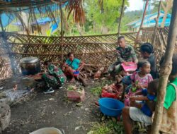 Satgas Pamtas Yonif 126/KC Jalin Keharmonisan Lewat Komsos dan Masak Bersama Masyarakat