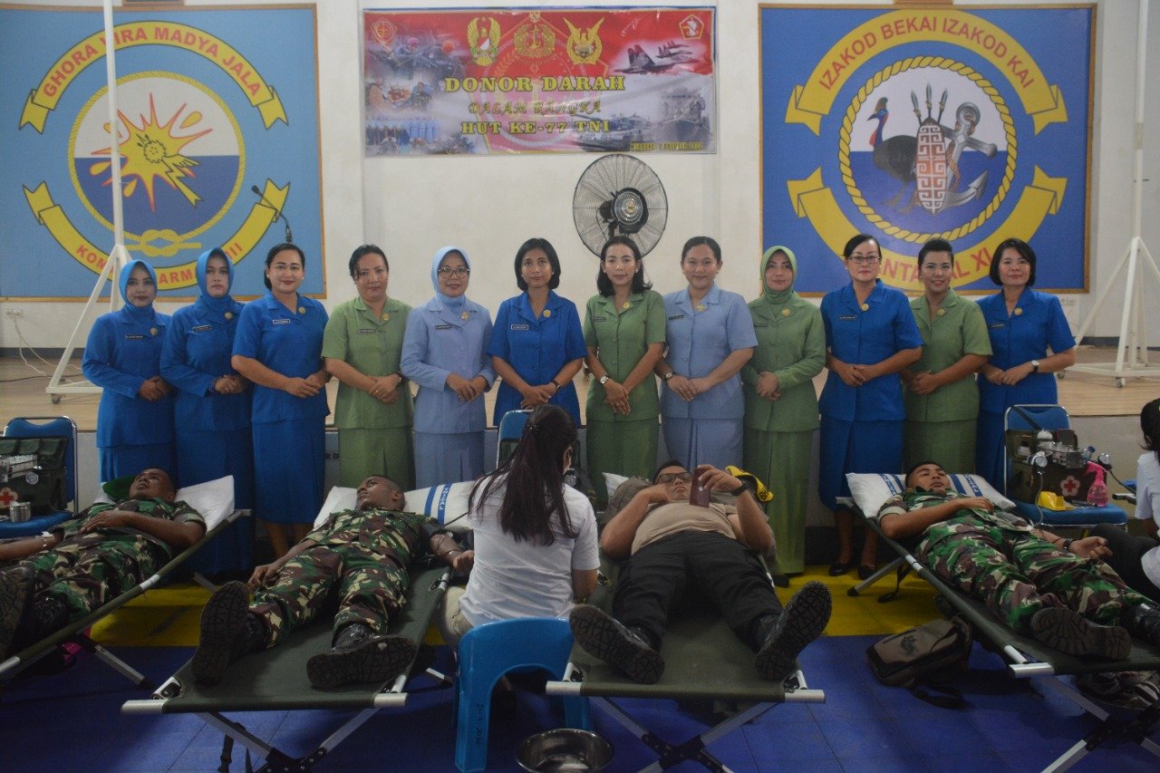 Danrem 174/ATW Merauke Donorkan Darah Sambut Hari Jadi TNI Ke-77