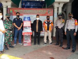 Kasubdit Fismondev Polda Metro Jaya Beri Wastafel untuk Ketua DKM Masjid