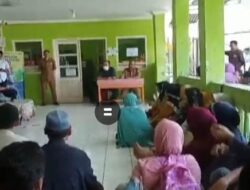 Kepala Desa Diduga Sewenang-wenang, Pedagang Geruduk Kantor Desa Begog