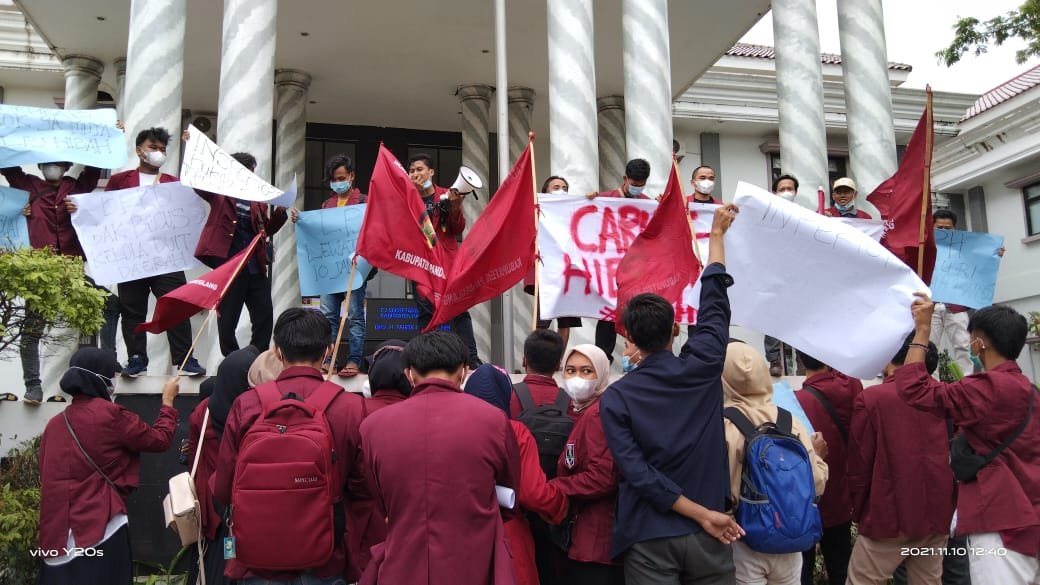 Mahasiswa Muhammadiyah Demo Pemda Pandeglang Diduga Carut Marut Hibah dan Bansos 2019