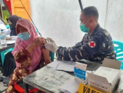 Lanal Dumai Dukung Vaksinasi Massal di Riau Bersama Pemda