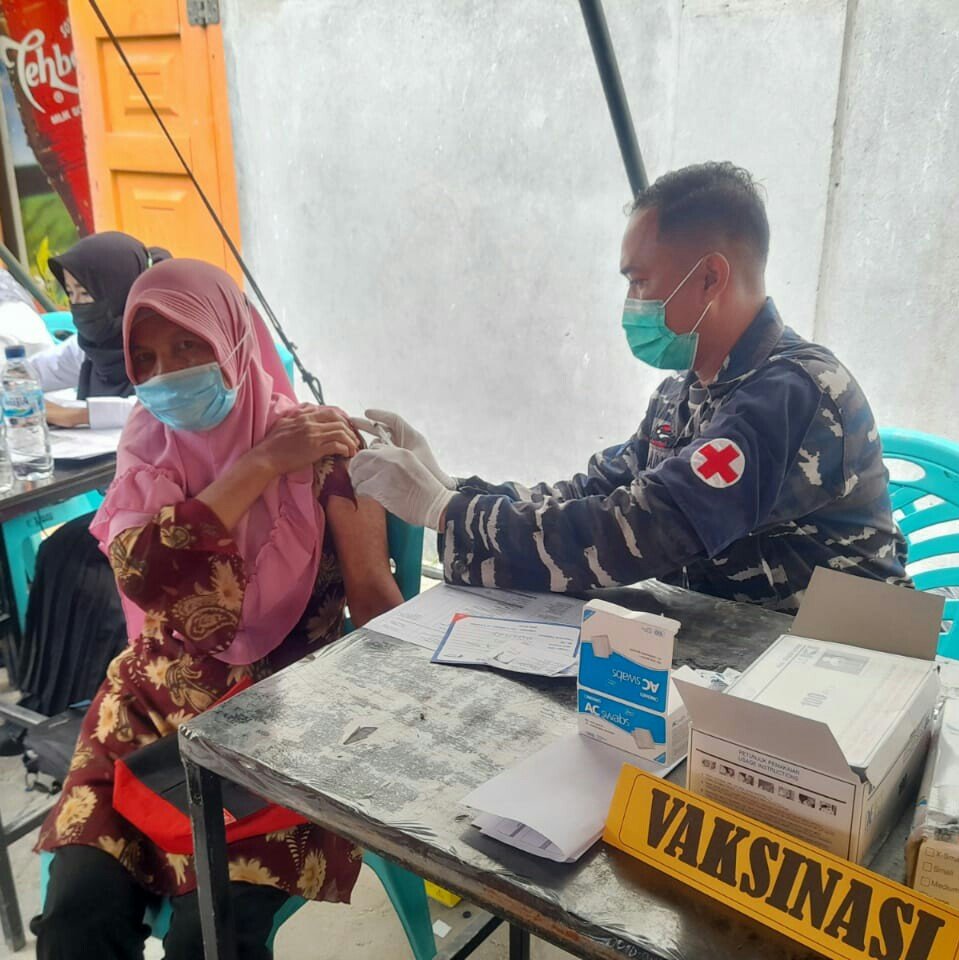 Lanal Dumai Dukung Vaksinasi Massal di Riau Bersama Pemda