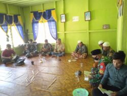 Jelang Ramadhan, Satgas Pamtas Yonif 642 dan Warga Gelar Doa Bersama di Perbatasan RI-Malaysia