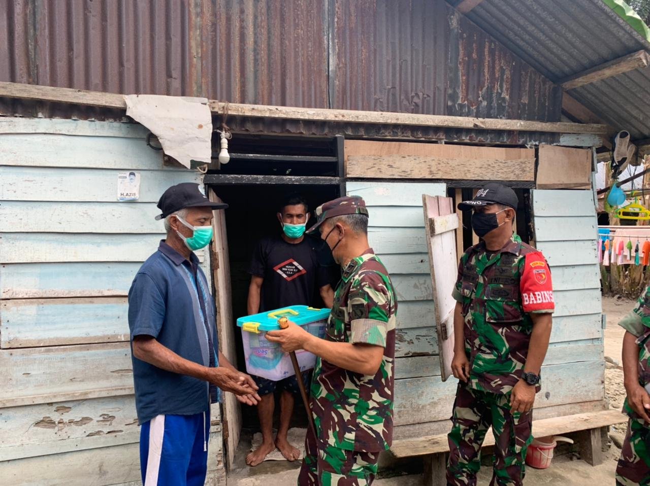 HUT ke-70 Kopassus, Pangdam Pattimura Baksos Ramadhan: Berbagi di Bulan Suci