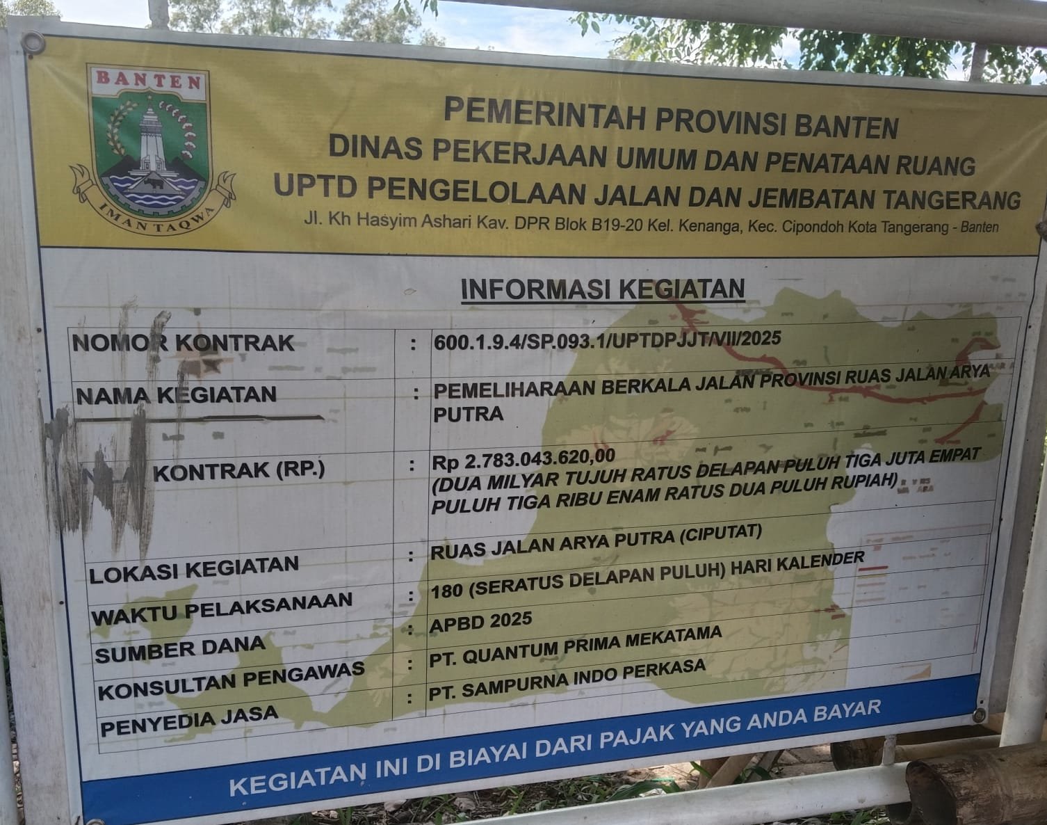 Jalan Arya Putra Retak Dini, Pejabat Terkait Diam Seribu Bahasa