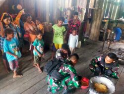 Satgas Yonif Raider 142/KJ Masuk Dapur Semakin Dekat dengan Warga