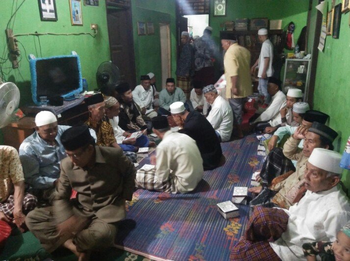 Anggota DPRD Hadiri Walimatus Safar KH Muslikh