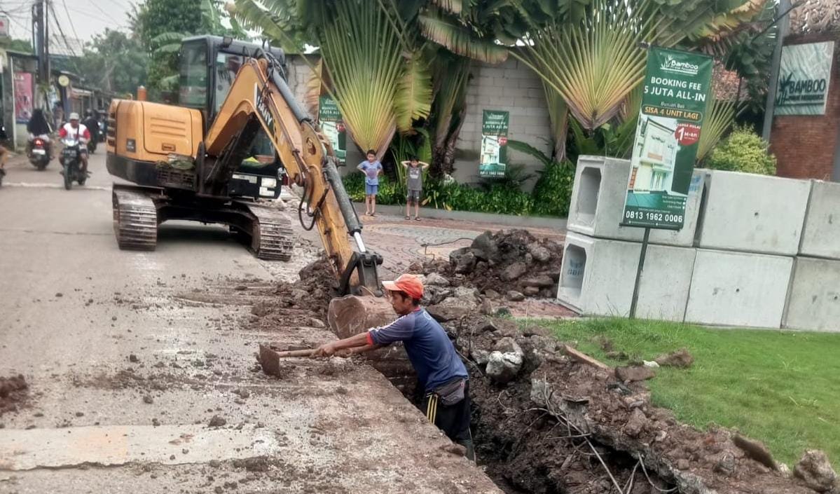 Plang Proyek Dikubur di Kuburan, U-ditch Sukamulya-Beringin Raya Diduga Asal Jadi