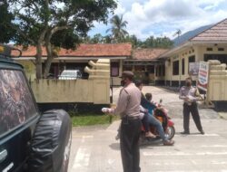 Polsek Pabuaran Bagikan Ratusan Masker untuk Cegah Covid-19