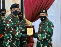 Panglima TNI Pimpin Serah Terima Jabatan Kasum Asrenum dan Aslog