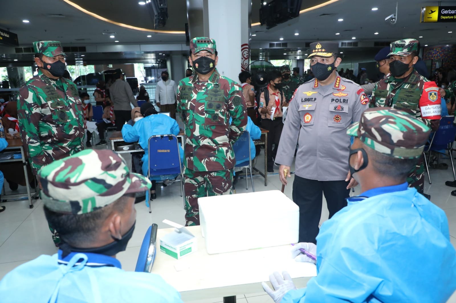 Panglima TNI: Vaksinasi Efektif Cegah Dampak Parah Covid-19