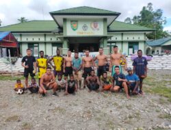 Satgas Pamtas Yonif Raider 142 KJ Dekatkan Diri dengan Remaja Papua