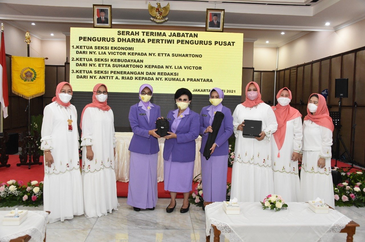 Ketua Umum Dharma Pertiwi Pimpin Sertijab Pengurus Pusat