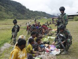 Satgas Yonif Raider 321/GT Bangkitkan Ekonomi Pasar Mbua Lewat Aksi Organik