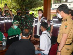 Pangkogabwilhan II Tinjau Vaksinasi Massal Solo