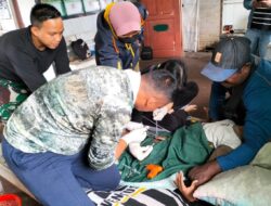 Warga Percaya Satgas Yonif 143 TWEJ Khitan Anaknya