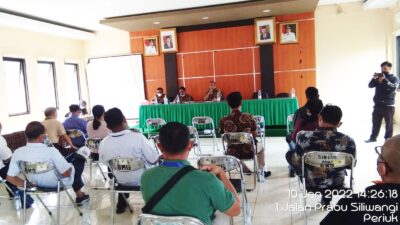 Kelurahan Gembor Gelar Rapat Jalan Haji Mutaqin dengan 18 Perusahaan