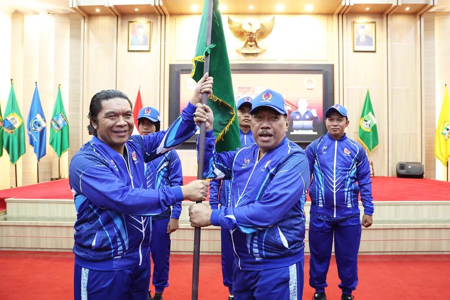 Pj Gubernur Banten Al Muktabar Lepas Kontingen ke PON XXI Aceh-Sumut 2024