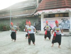 TNI Meriahkan Hari Tari Dunia di Papua