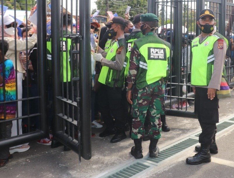 PON XX Sukses Dibuka, Kodam XVII/Cenderawasih Ikut Mengamankan