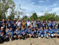 Bakamla Babel Tanam 3000 Mangrove di Pantai Batu Belubang