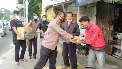 Humas Polda Banten Gandeng Wartakan Bagikan Takjil dan Masker Gratis