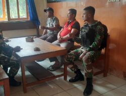 TNI-Polri Duduk Ngobrol Ciptakan Situasi Kondusif di Distrik Kelila