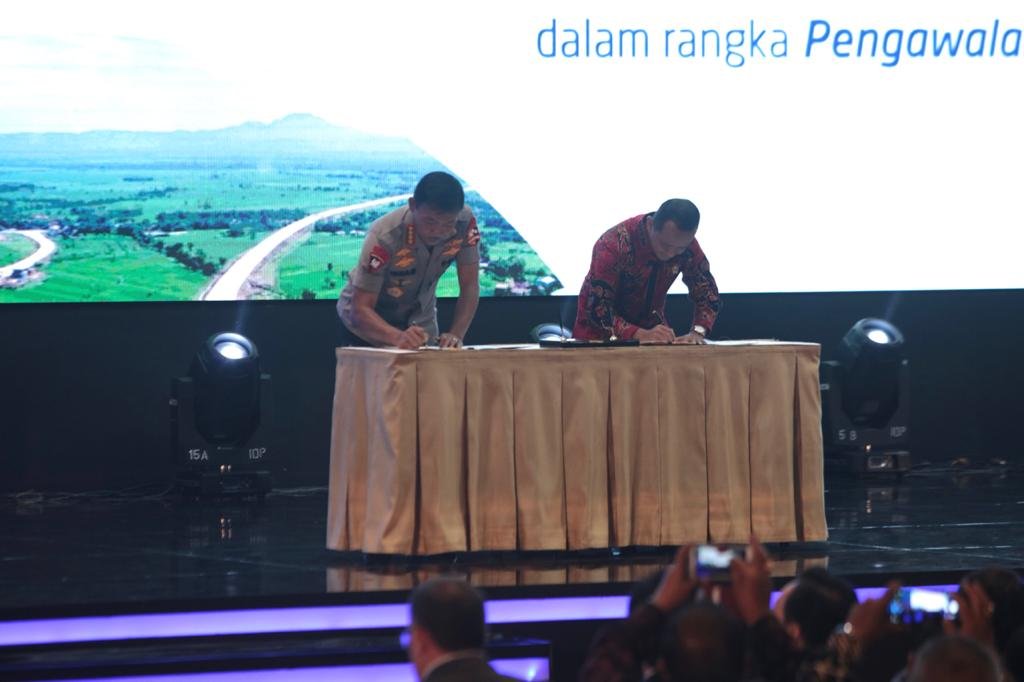Kapolri dan Kepala BKPM Tandatangani MoU Kawal Realisasi Investasi di Rakornas 2020