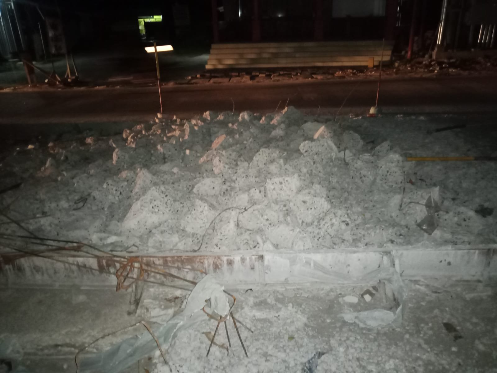 DPUPR Tutup Mulut Soal Pengerjaan Jalan Raya Sempu-Dukuh Kawung yang Dibongkar Ulang